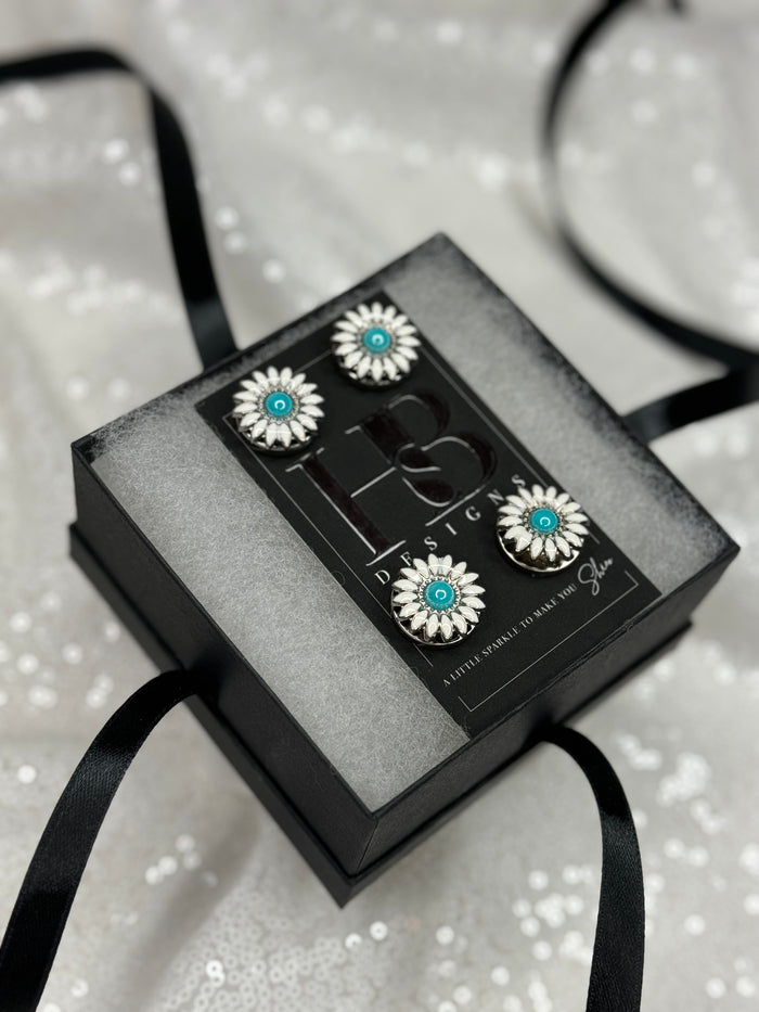 Turquoise Daisy Concho Number Magnets 1011