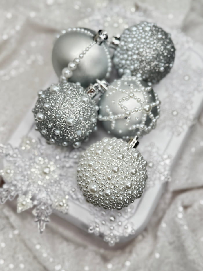 White Pearl 12 Piece Ornament Set