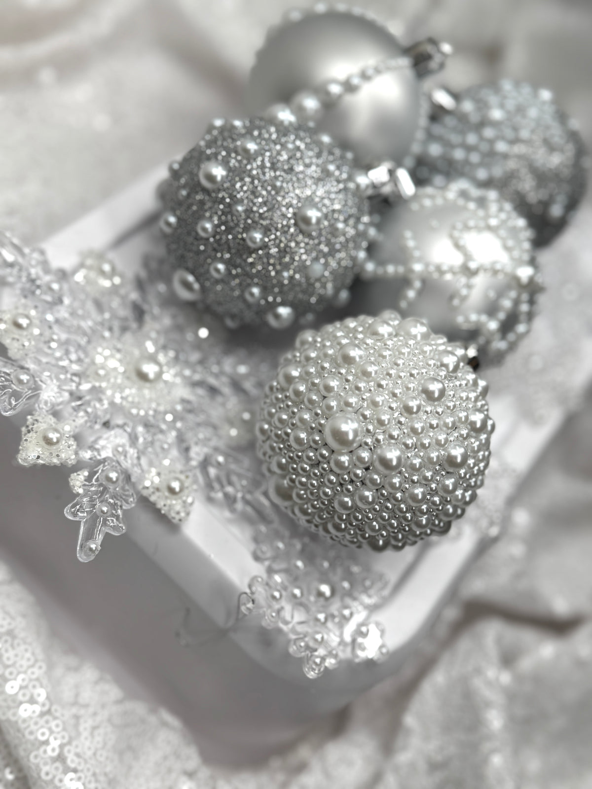 White Pearl 12 Piece Ornament Set