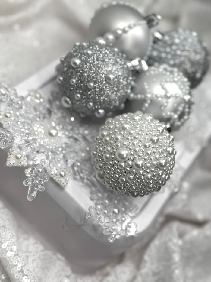 White Pearl 12 Piece Ornament Set