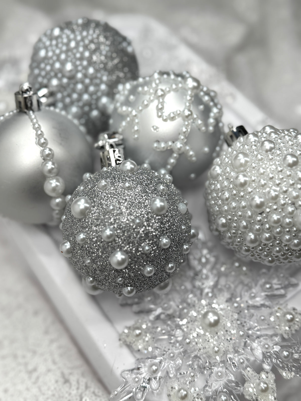 White Pearl 12 Piece Ornament Set