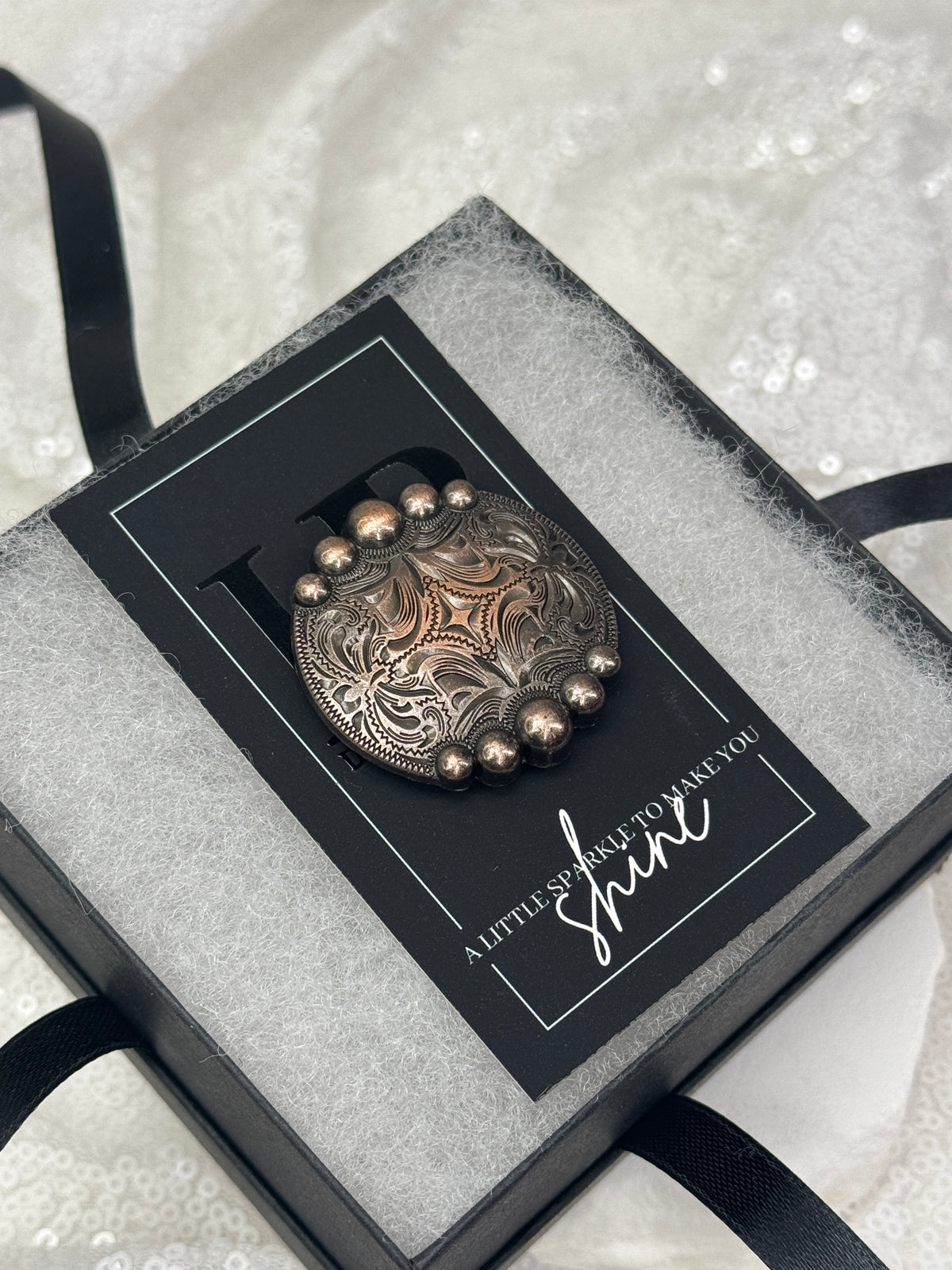 Antique Copper Circle Concho w/ Dots Necktie Magnet 1048