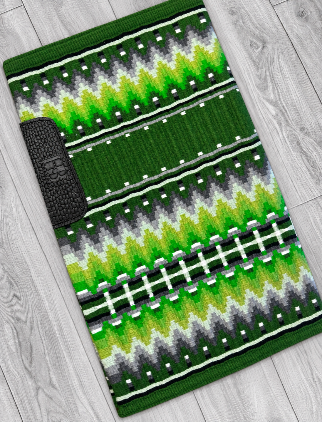 KATIE 2.0 Green, Grey, Black and White Premium Pad 1017